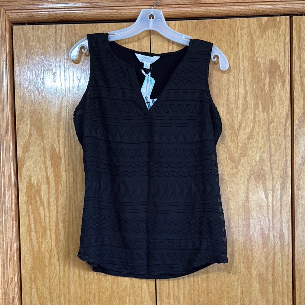 Women’s medium Market & Spruce NWT Black Sleeveless Top